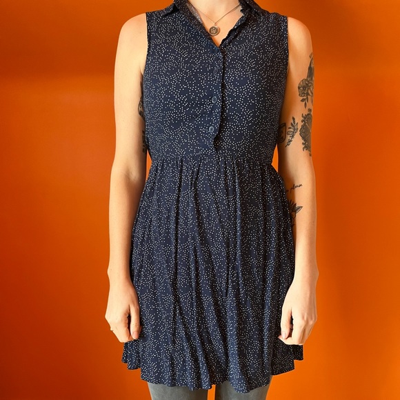 H&M blue and white polka dot dress - Picture 1 of 3